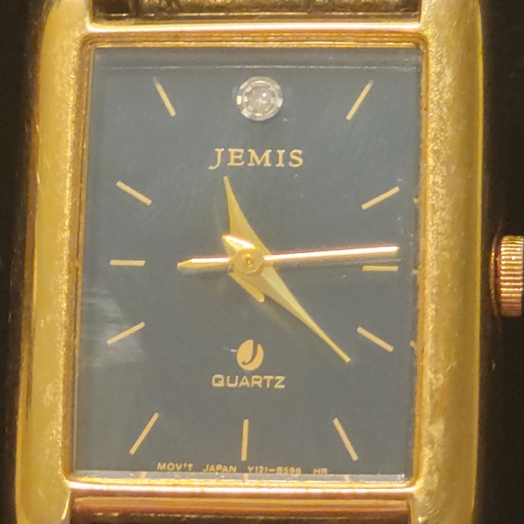 Jemis Quartz Dress Watch With Genuine Diamond - Picture 2 of 8